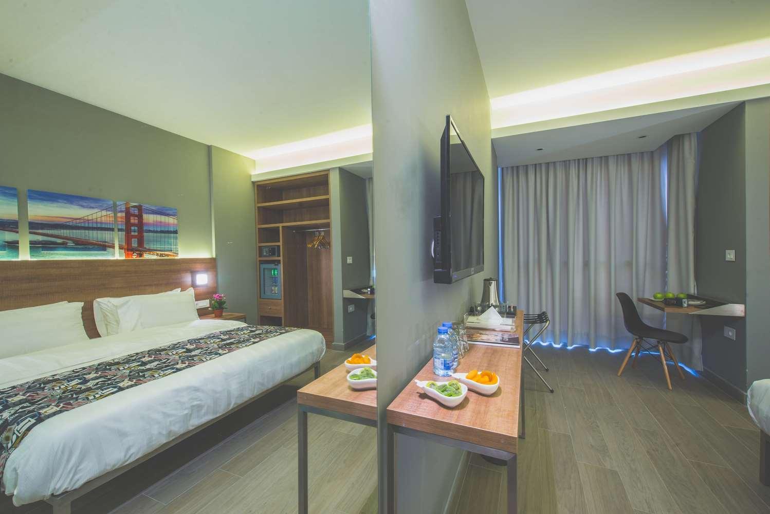 Caramel Boutique Hotel Beirut Exterior photo