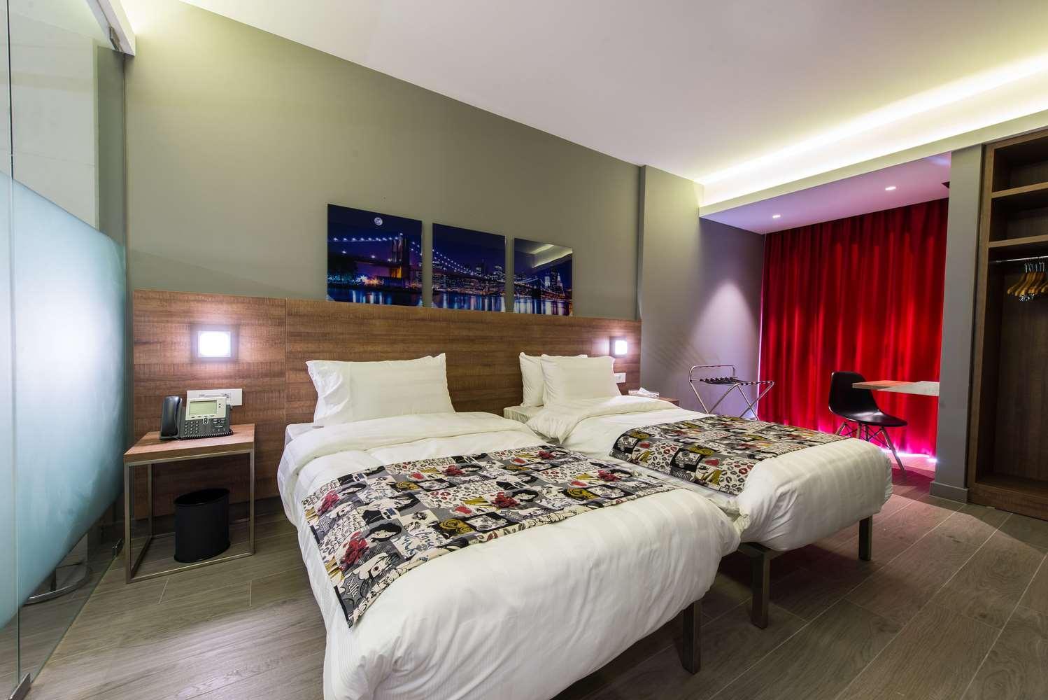 Caramel Boutique Hotel Beirut Exterior photo