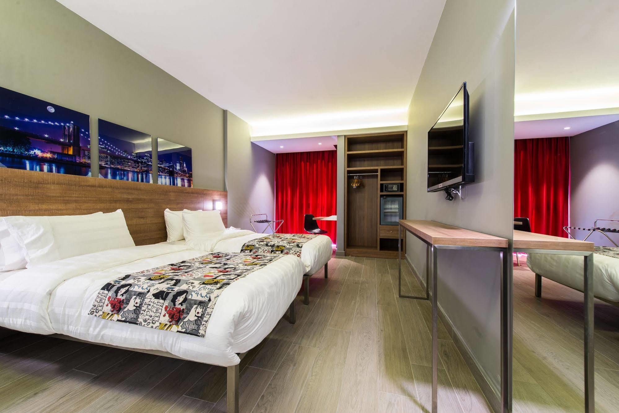 Caramel Boutique Hotel Beirut Exterior photo